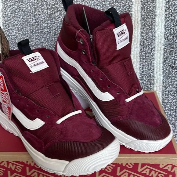 Vans Ultrarange Exo Hi Pomegranate/Port WMNS - Picture 9 of 16